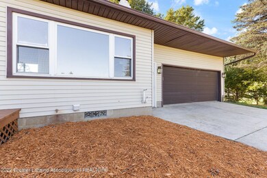 18-web-or-mls-2349-w-clark-rd