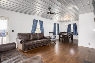 1510 E 29th St, Sheffield, AL 35660 - photo 4