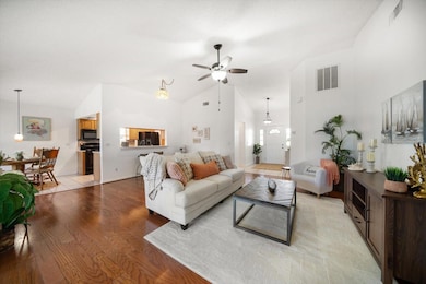 11722 Currie Ln unit E1, Largo, FL 33774 - photo 6