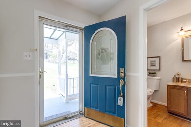 11000 Burywood Ln, Reston, VA 20194 - photo 5