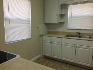 1010 Grant St, West Palm Beach, FL 33407 - photo 2