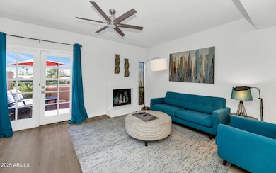 3037 E Rose Ln-large-009-028-TOD1853-150