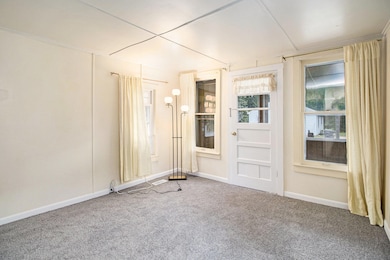 217 Jewell St, Otsego, MI 49078 - photo 5