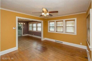929 39th St, Des Moines, IA 50312 - photo 2