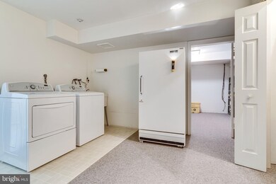 6062 Morgan Ct, Alexandria, VA 22312 - photo 6