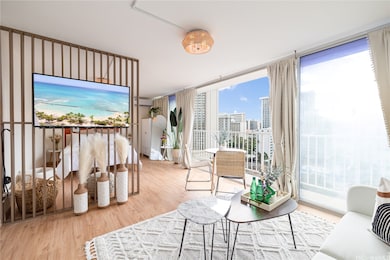 2427 Kuhio Ave unit 1605, Honolulu, HI 96815 - photo 5