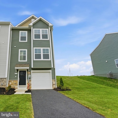 161 Homestead Dr, Hanover, PA 17331 - photo 2