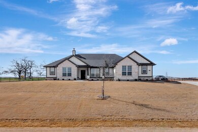 1256 County Road 4797, Springtown, TX 76082 - photo 2