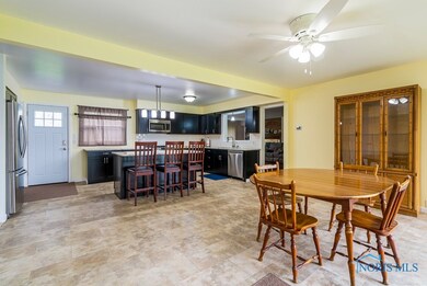 19896 Fostoria Rd, Pemberville, OH 43450 - photo 5