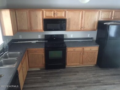 509 Doris Place Dr, Jacksonville, NC 28540 - photo 5