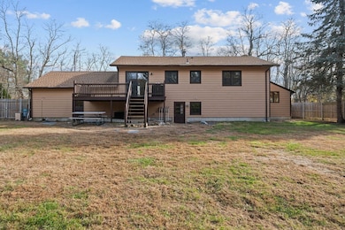 400 Cole Farm Rd, Warwick, RI 02889 - photo 5