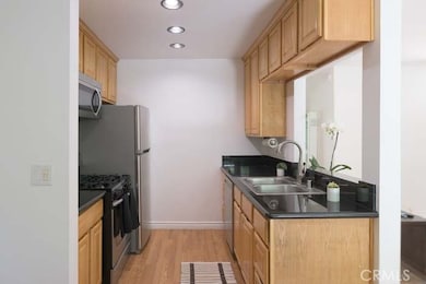 4812 Hollow Corner Rd, Culver City, CA 90230 - photo 2