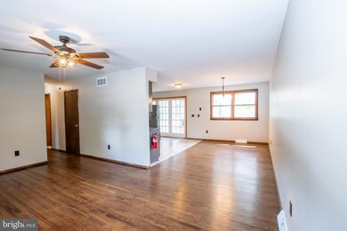 74 Walnut St, Clayton, NJ 08312 - photo 5