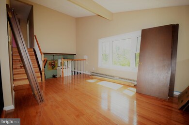 1306 Pin Oak Ln, Slatington, PA 18080 - photo 5