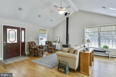 6126 Bell Station Rd, Glenn Dale, MD 20769 - photo 5