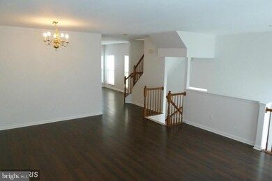 1326 Ring Bill Loop, Upper Marlboro, MD 20774 - photo 3