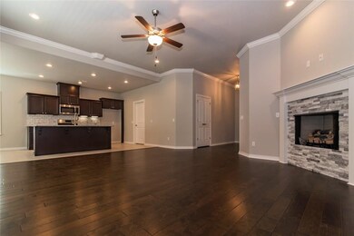 320 Captain Stockton St, Prairie Grove, AR 72753 - photo 3