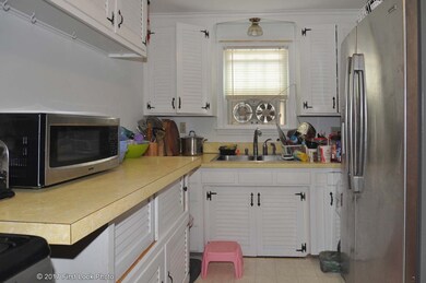 72 Puritan Dr, Warwick, RI 02888 - photo 7