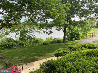 42770 Longworth Terrace, Chantilly, VA 20152 - photo 4