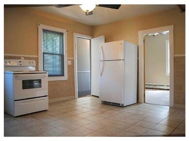 1573 Centerville Rd unit 2nd Floor, Warwick, RI 02886 - photo 3