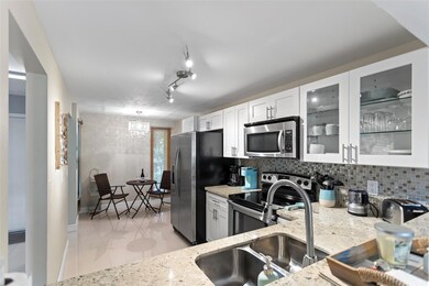 16 Royal Palm Way unit 302, Boca Raton, FL 33432 - photo 7