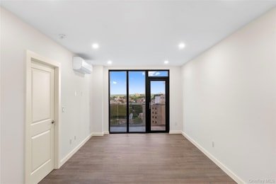 124-28 Queens Blvd unit 12C, Kew Gardens, NY 11415 - photo 2