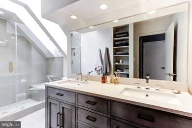 11510 Turnbridge Ln, Reston, VA 20194 - photo 6