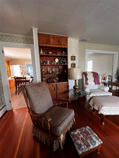 27 Cramton Ave, Rutland, VT 05701 - photo 3