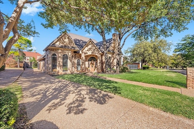 2305 Autumn Oaks Trail, Arlington, TX 76006 - photo 5