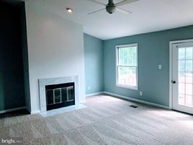 4022 Chetham Way, Woodbridge, VA 22192 - photo 7