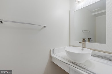 203 Greenfield Ct, Sterling, VA 20164 - photo 5