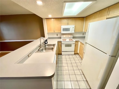 9211 Jakes Path, Largo, FL 33771 - photo 4