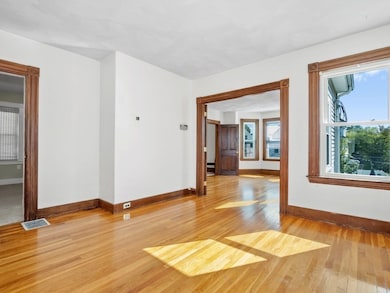 162 Myrtle St unit 1, Waltham, MA 02453 - photo 7