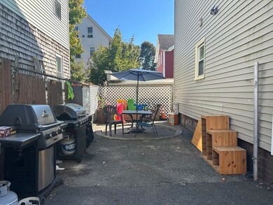 38 Garfield St, Central Falls, RI 02863 - photo 2