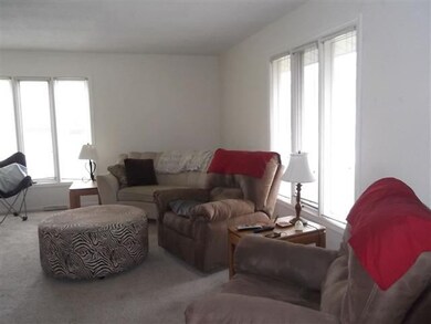 500 E 1st St, Auburn, IN 46706 - photo 4