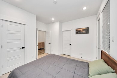 4320 Arlington St, Houston, TX 77022 - photo 5