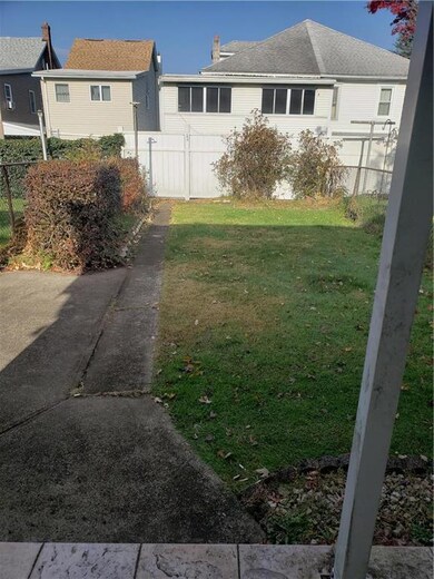 225 W Howard Ave unit Coaldale, Coaldale, PA 18218 - photo 3