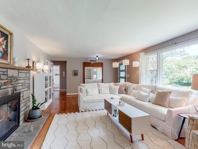 516 Hampton Ln, Towson, MD 21286 - photo 7