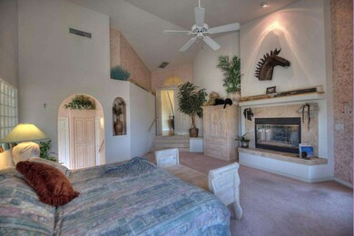 Master Retreat W/Double Door Entry