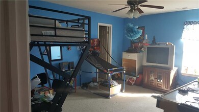 835 Pine Lake Dr, Greenwood, IN 46143 - photo 7