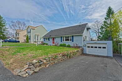 90 Euclid Ave, Troy, NY 12180 - photo 2