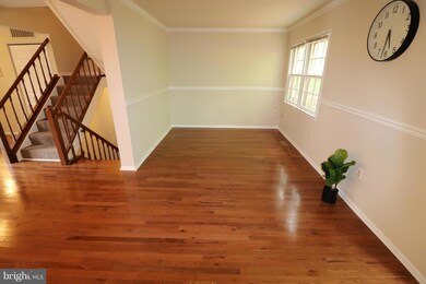 10324 Mockingbird Pond Ct, Burke, VA 22015 - photo 7