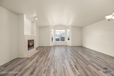 8943 Meadow Park Cir, Eagle River, AK 99577 - photo 4