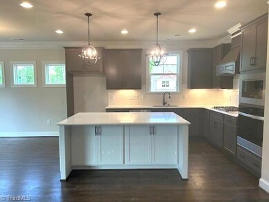 7653 Valhalla Way, Greensboro, NC 27409 - photo 5