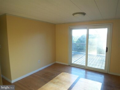 34 Morgan Ln, Berkeley Springs, WV 25411 - photo 5