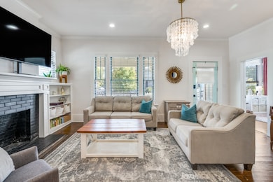 1800 S Adams St, Fort Worth, TX 76110 - photo 4