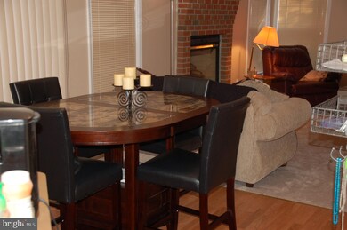 6203 Straughn Ct, Laurel, MD 20707 - photo 3