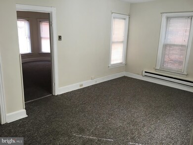 11 S Church St unit 4, Waynesboro, PA 17268 - photo 3