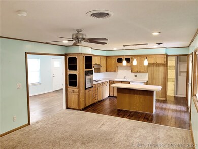 1111 S 14th St, McAlester, OK 74501 - photo 6