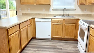 8634 Tioga Pass, Helotes, TX 78023 - photo 5